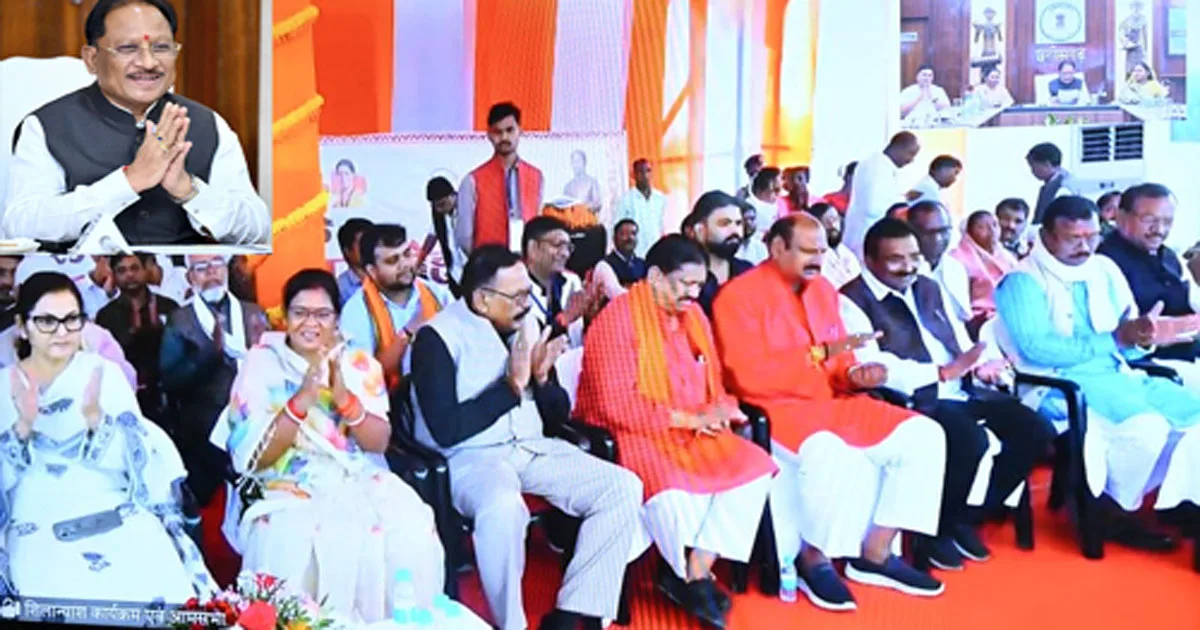 मुख्यमंत्री साय ने सूरजपुर जिले को दी 232 करोड़ से अधिक के विकास कार्यों की सौगात