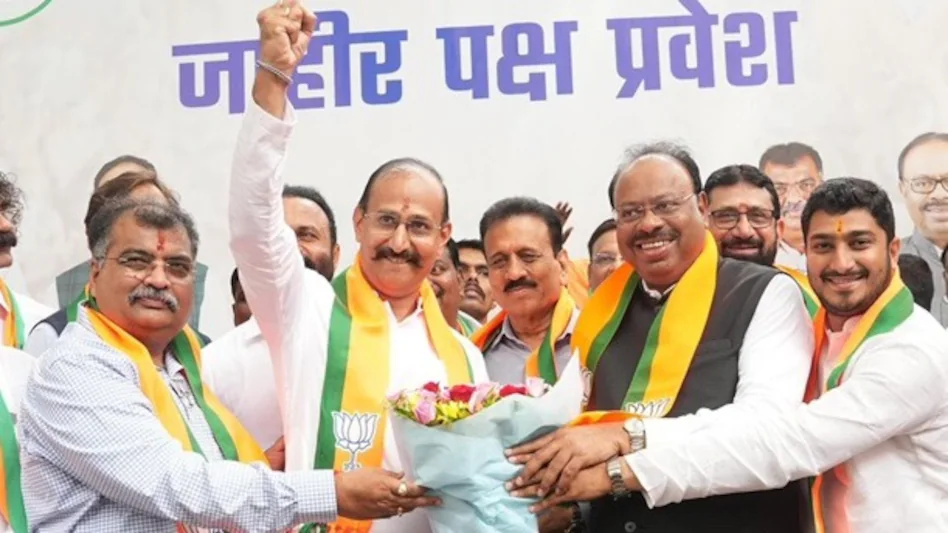 महाराष्ट्र में राजनीतिक सरगर्मी: कांग्रेस के कार्यकारी अध्यक्ष कुणाल पाटिल ने थामा बीजेपी का दामन…