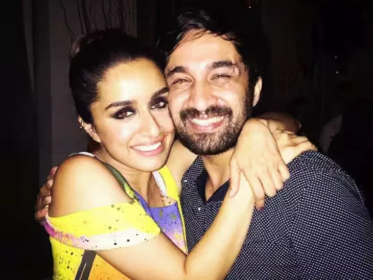 श्रद्धा कपूर के भाई की बुरी फजीहत, 252 करोड़ ड्रग्स में फंसे सिद्धांत कपूर