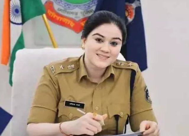 IPS अंकिता शर्मा ने शराबी आरक्षकों को किया सस्पेंड