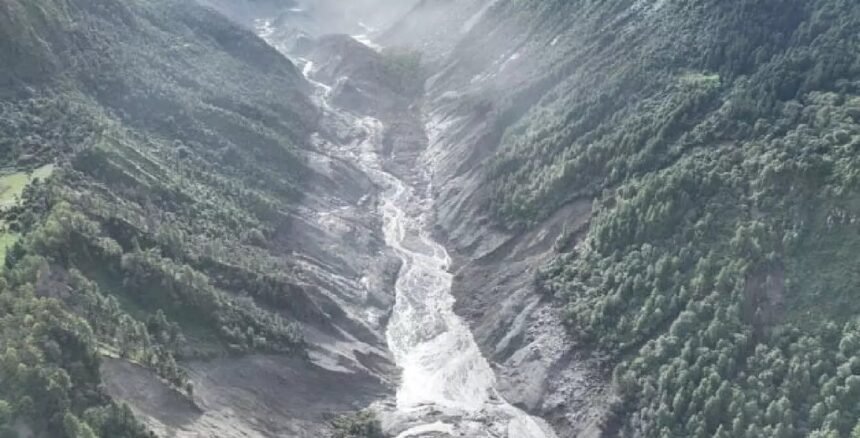 नेपाल-तिब्बत सीमा पर फिर बढ़ा बाढ़ का खतरा, झील ओवरफ्लो होने से रोका गया बचाव अभियान